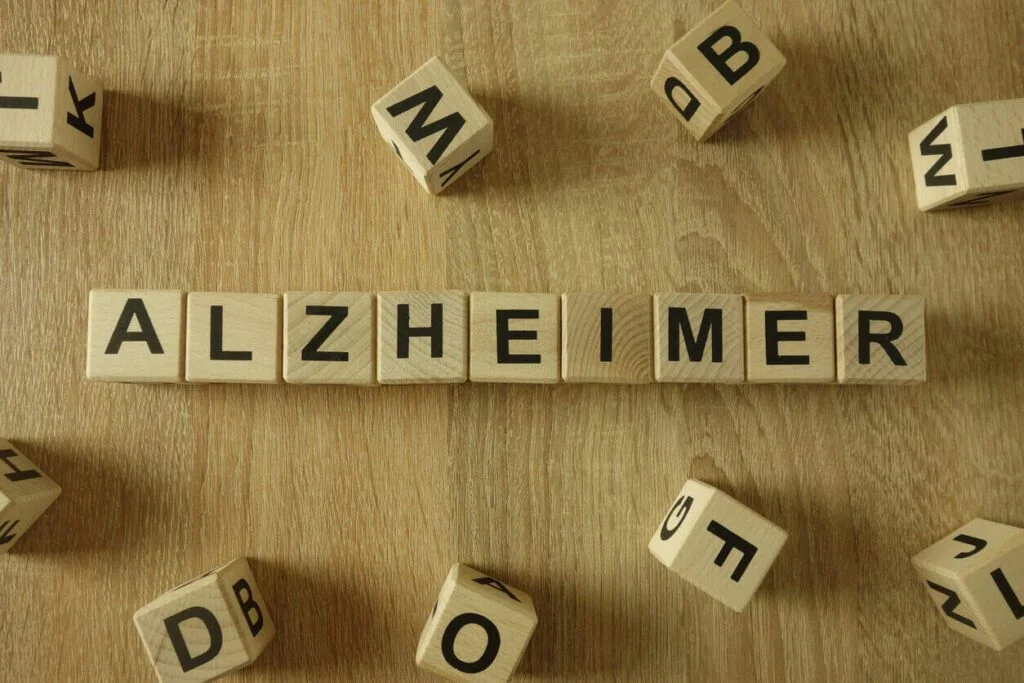 Dr. Sérgio Adrian Fernandes Dantas - Neurocirurgia - Estudo Identifica Genes Que Interferem Em Proteína Associada Ao Alzheimer Sono E Alzheimer