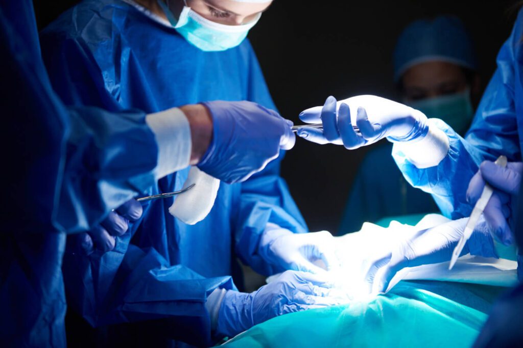 Dr. Sérgio Adrian Fernandes Dantas - Neurocirurgia - Cirurgia De Hérnia De Disco: Guia Completo De Cuidados Essenciais Antes E Depois Do Procedimento Cirurgia De Hérnia De Disco